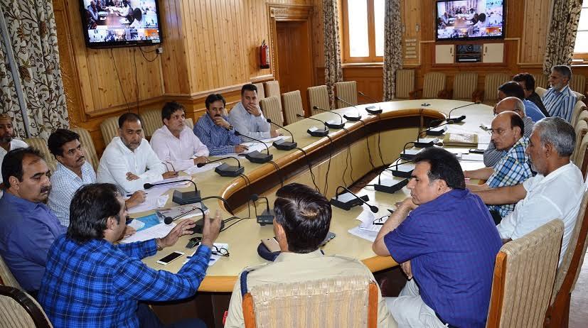 Div Com for smooth functioning of educational institutions in Kashmir